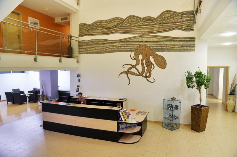 Hotel Posejdon ヴェラ・ルカ エクステリア 写真