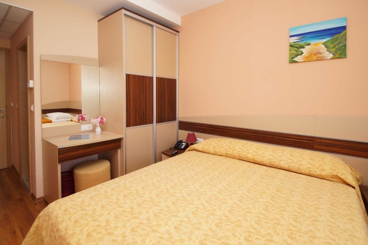 Hotel Posejdon ヴェラ・ルカ エクステリア 写真