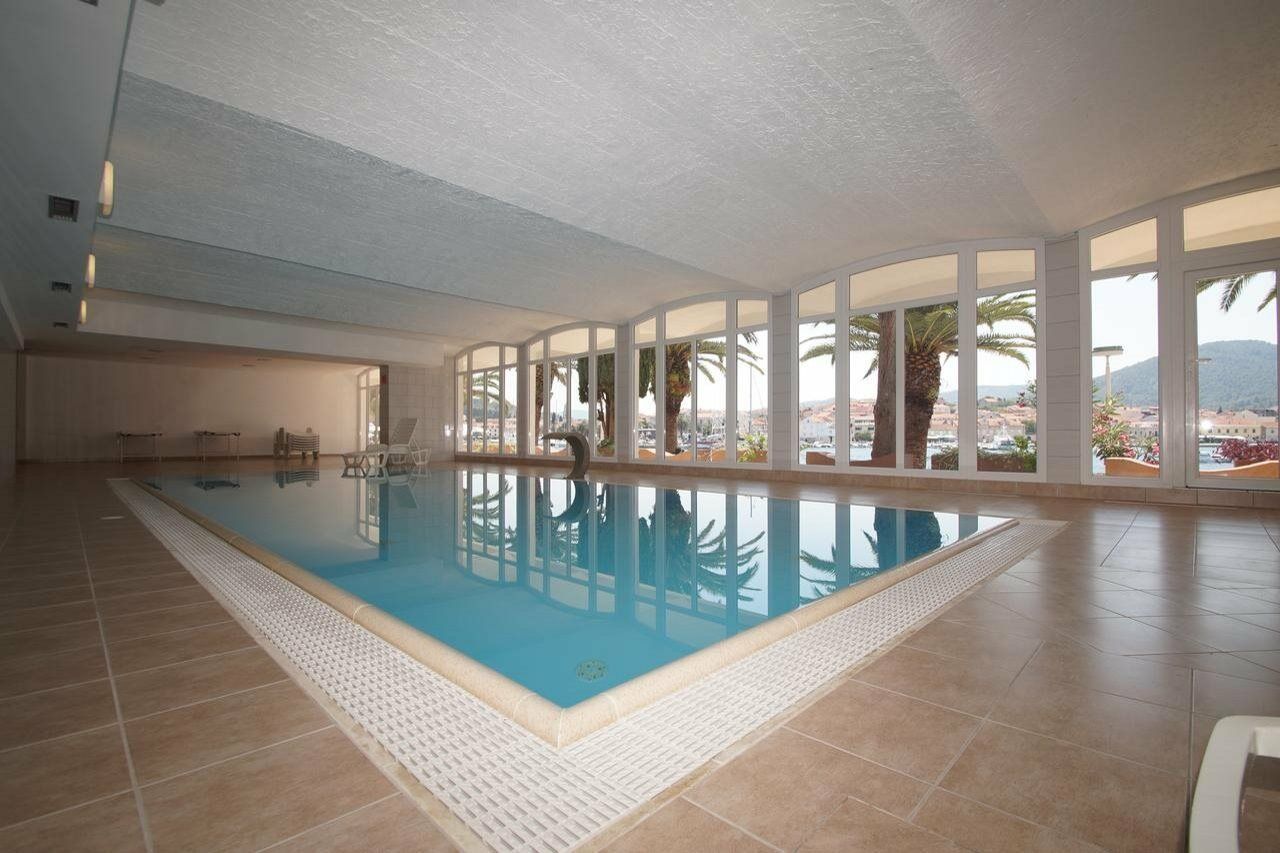 Hotel Posejdon ヴェラ・ルカ エクステリア 写真